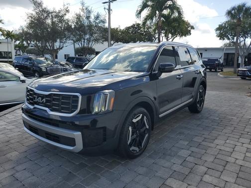 2023 Kia Telluride S