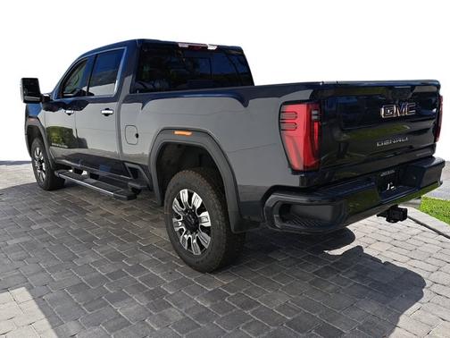 2025 GMC Sierra 2500 Denali