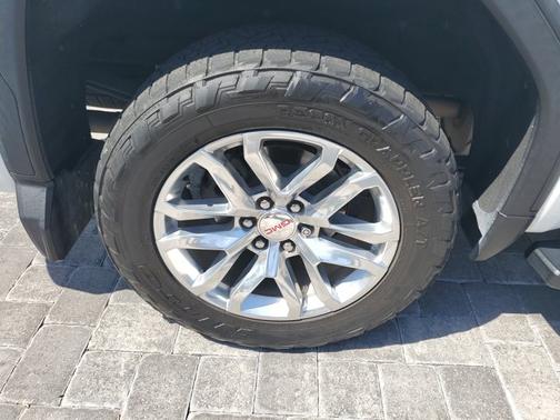 2022 GMC Sierra 1500 SLT