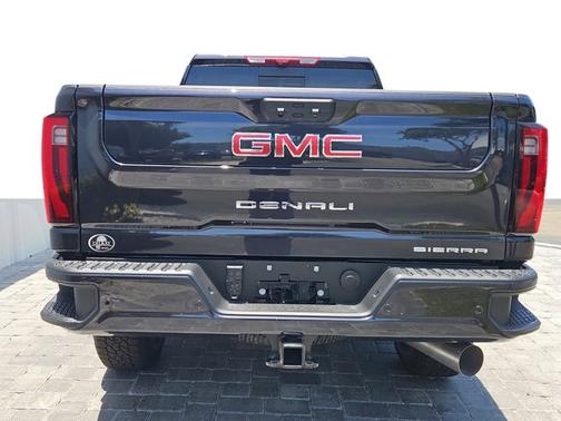 2025 GMC Sierra 2500 Denali