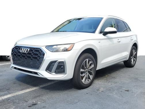 2024 Audi Q5 S line Premium