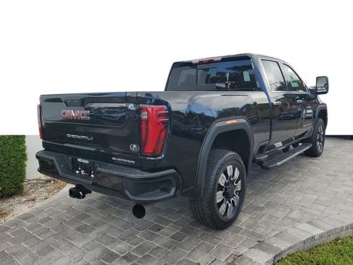 2024 GMC Sierra 3500 Denali