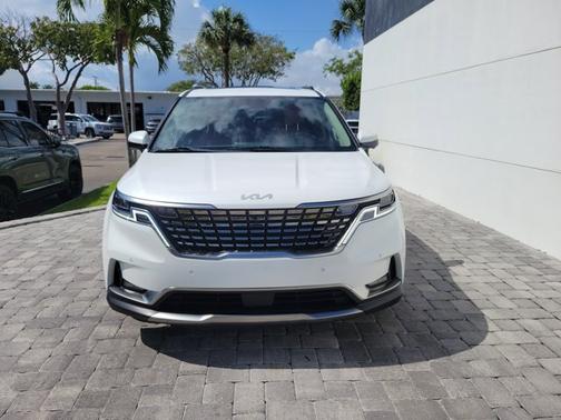 Snow White Pearl 2024 Kia Carnival SX Prestige