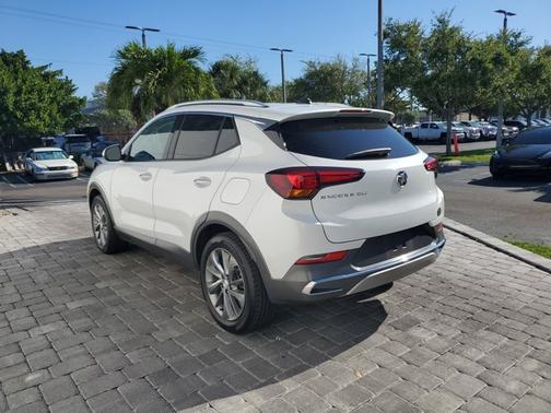 White Frost Tricoat 2023 Buick Encore GX Essence
