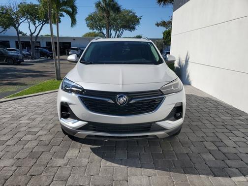 White Frost Tricoat 2023 Buick Encore GX Essence