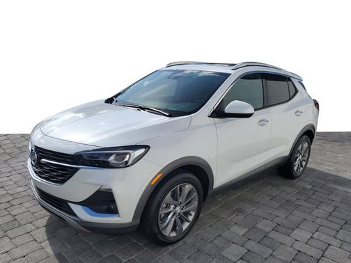 White Frost Tricoat 2023 Buick Encore GX Essence