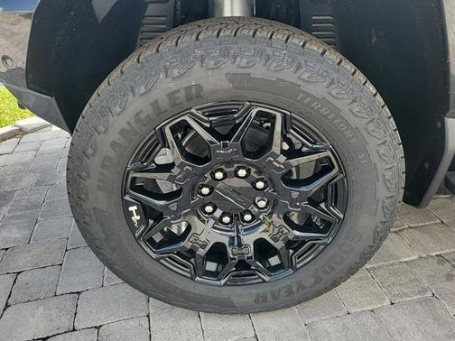 2025 GMC HUMMER EV Pickup 2X