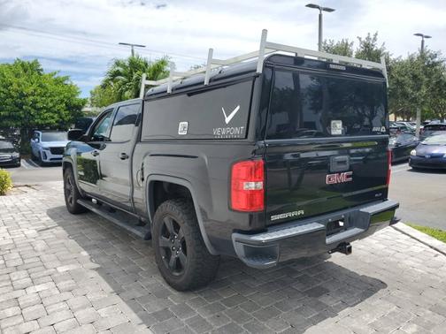 Onyx Black 2017 GMC Sierra 1500 SLE