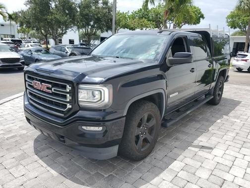 Onyx Black 2017 GMC Sierra 1500 SLE