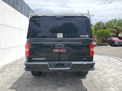 Onyx Black 2017 GMC Sierra 1500 SLE
