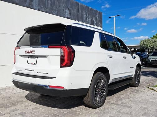 2026 GMC Yukon Elevation