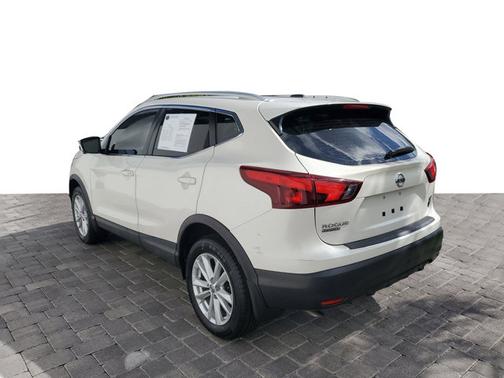 2017 Nissan Rogue Sport SV