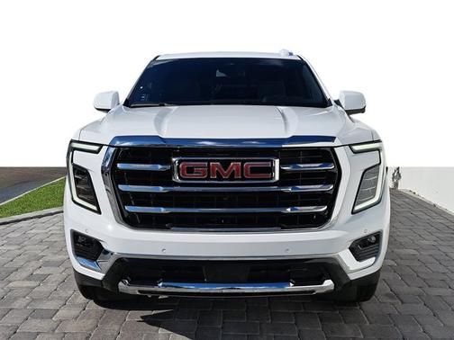 2025 GMC Yukon Elevation