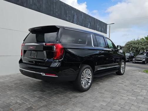 2025 GMC Yukon XL Elevation