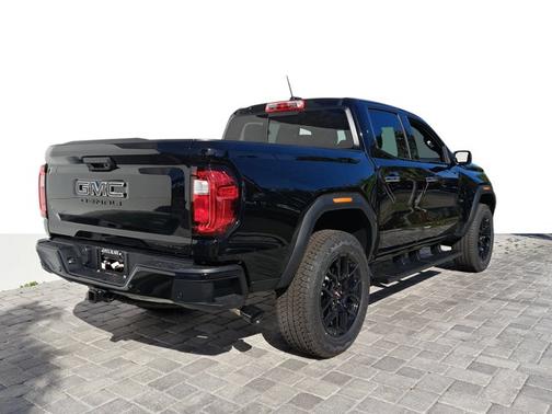 2026 GMC Canyon 4WD Denali