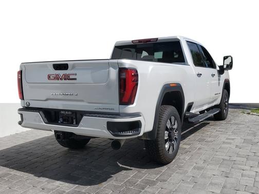 2025 GMC Sierra 2500 Denali