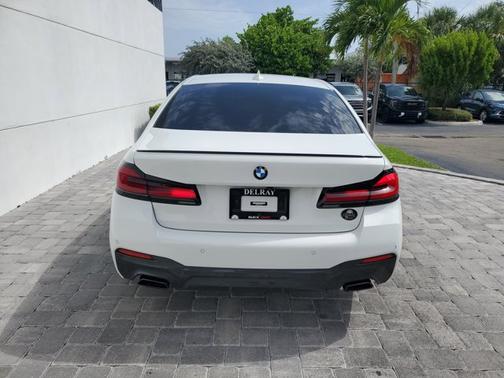 2023 BMW 540 540i
