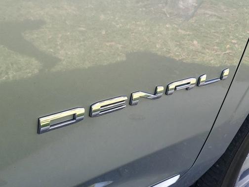 2024 GMC Yukon Denali