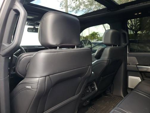 2025 Ford F-250 Platinum