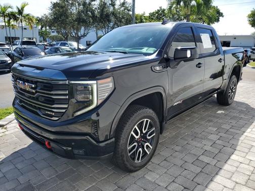 2024 GMC Sierra 1500 AT4