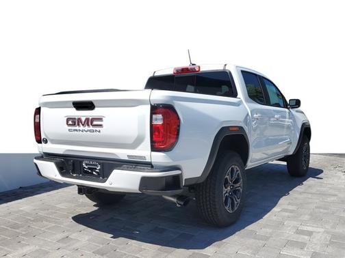 2025 GMC Canyon 2WD Elevation