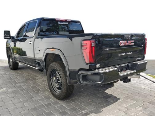 2025 GMC Sierra 2500 Denali