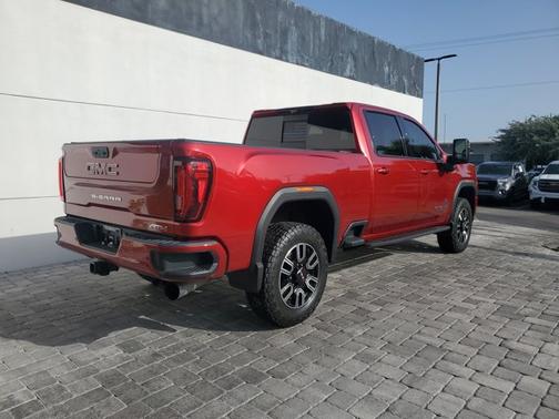 2022 GMC Sierra 2500 AT4