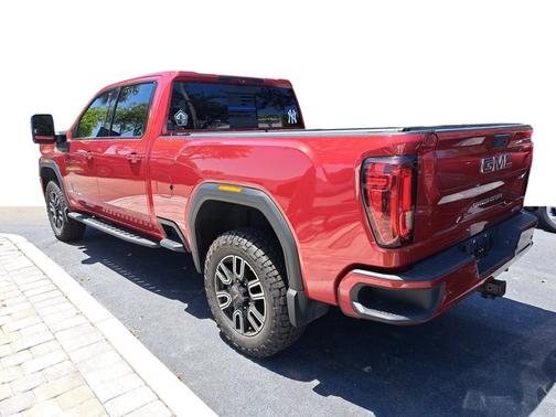 2022 GMC Sierra 2500 AT4