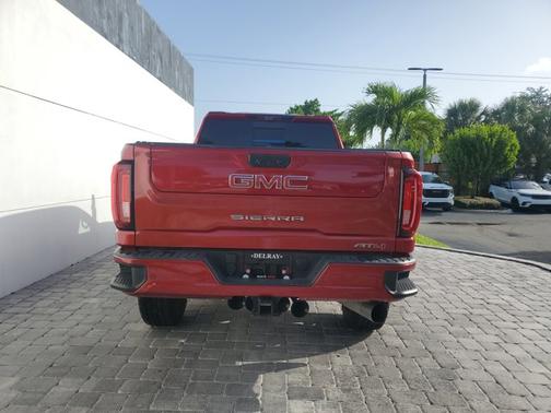 2022 GMC Sierra 2500 AT4