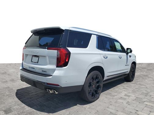 Glacier White Tricoat 2026 GMC Yukon Denali Ultimate
