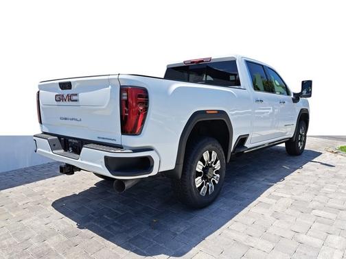 2025 GMC Sierra 2500 Denali