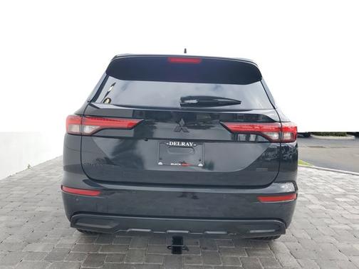2022 Mitsubishi Outlander Black Edition