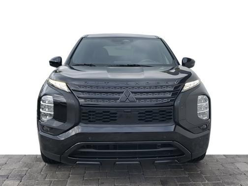 2022 Mitsubishi Outlander Black Edition