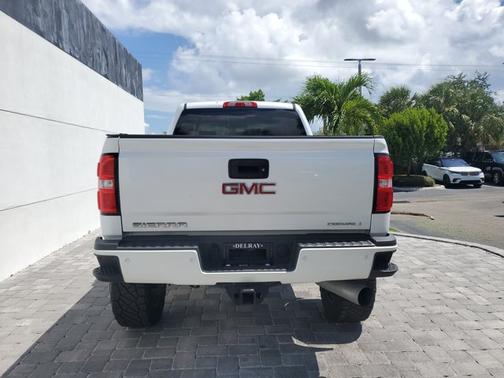 2019 GMC Sierra 2500 Denali
