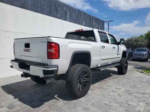 2019 GMC Sierra 2500 Denali