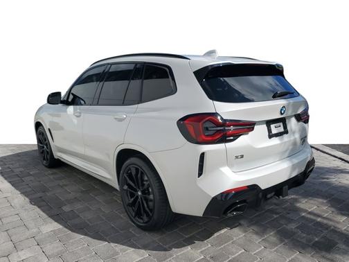 2023 BMW X3 M40i