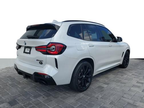 2023 BMW X3 M40i