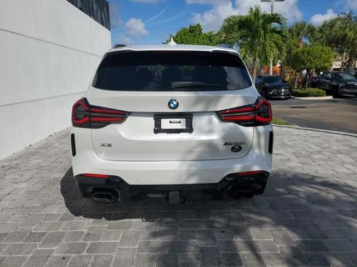 2023 BMW X3 M40i