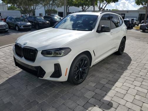 2023 BMW X3 M40i