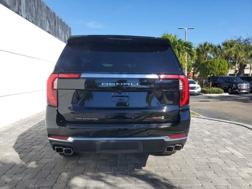 2025 GMC Yukon Denali