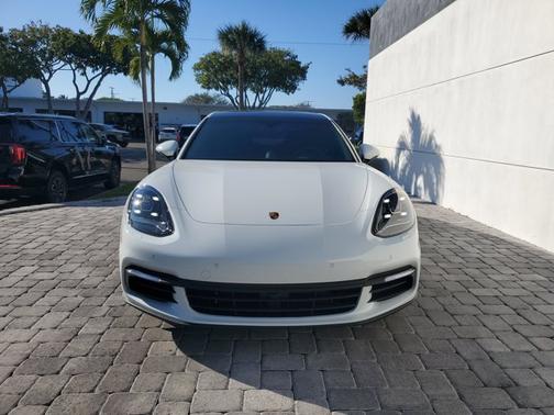 2020 Porsche Panamera 4S