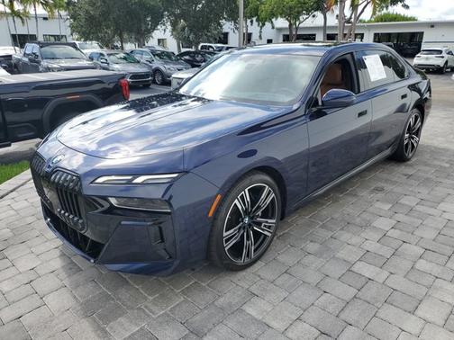2023 BMW 740 740i