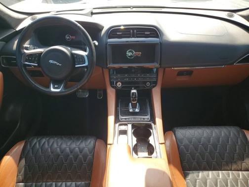 2020 Jaguar F-PACE SVR