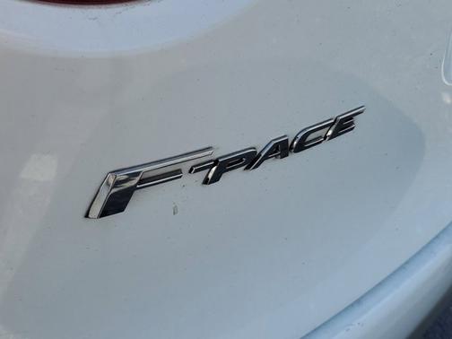 2020 Jaguar F-PACE SVR