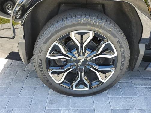 2025 GMC Sierra EV Max Range Denali