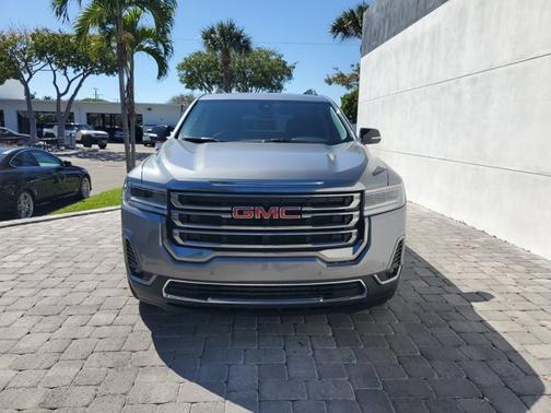 2021 GMC Acadia AT4