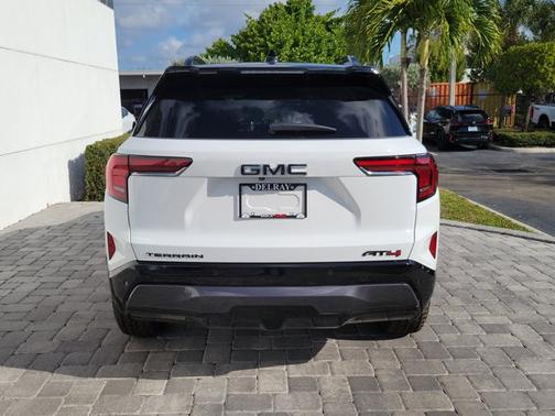 2026 GMC Terrain AWD AT4