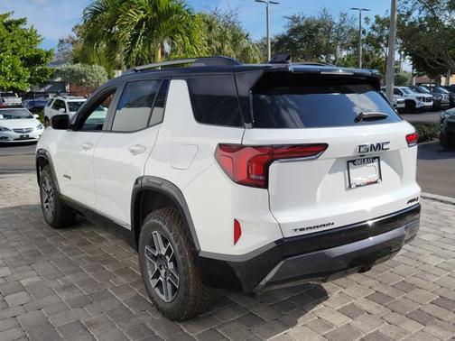 2026 GMC Terrain AWD AT4