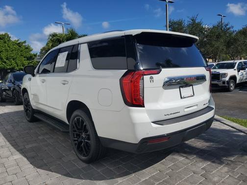2022 GMC Yukon SLE