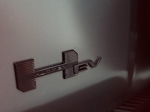 Magnus Gray Matte 2026 GMC HUMMER EV SUV 3X